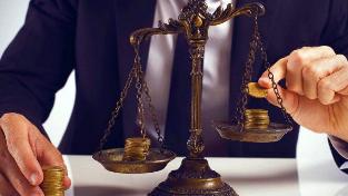 Сколько стоит уголовный адвоката: стоимость услуг адвокатов по уголовным делам в России